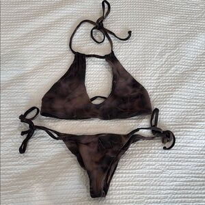 Bettinis Tie-Dye Bikini Set